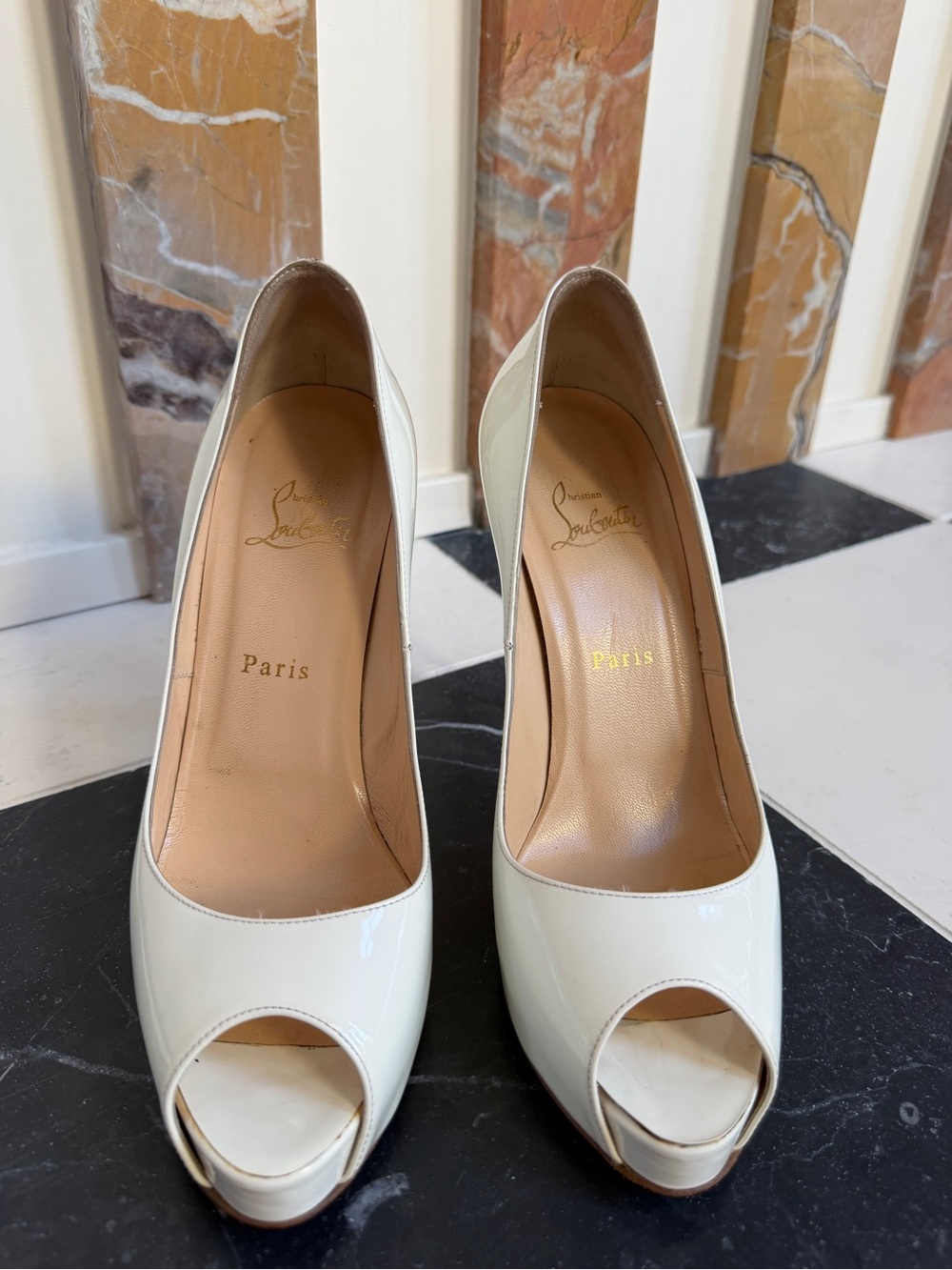 Christian Louboutin White Patent Very Prive heels EU 40 US 10 (fit like 9) - Picture 8 of 13